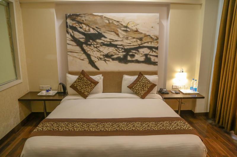 Four Leaf Hotel,Budaun المظهر الخارجي الصورة
