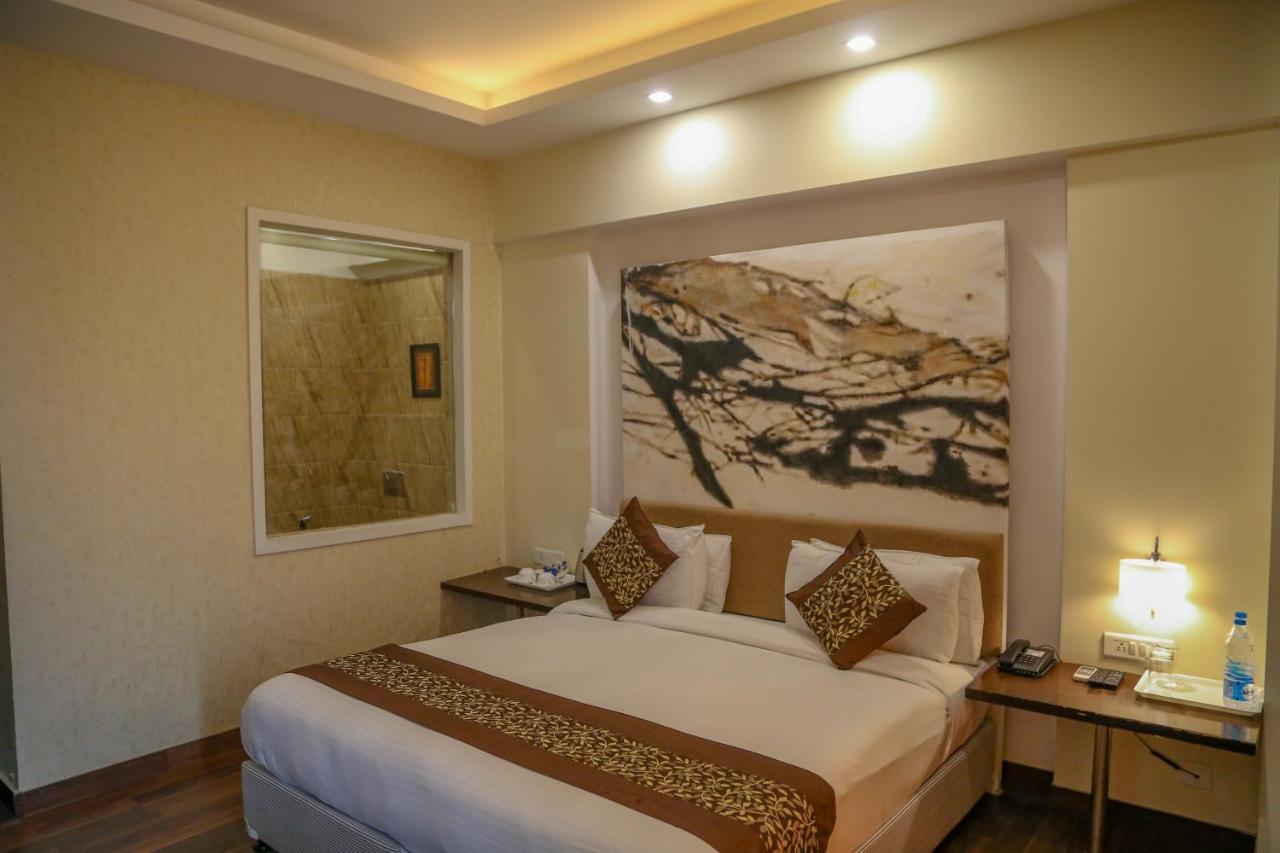 Four Leaf Hotel,Budaun المظهر الخارجي الصورة